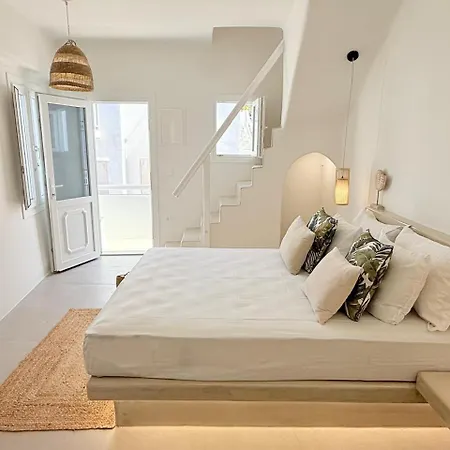Dival Mykonos 1 & 2 스키아토스타운
